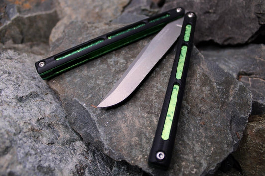 Flagship Bowie 004: Black G10 W/Green Jeweled Ano