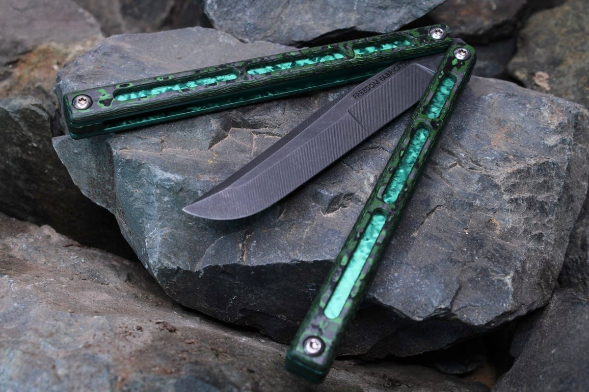 Flagship Bowie 009: Premium Fatcarbon W/Emerald Jeweled Ano and Acid Washed Blade